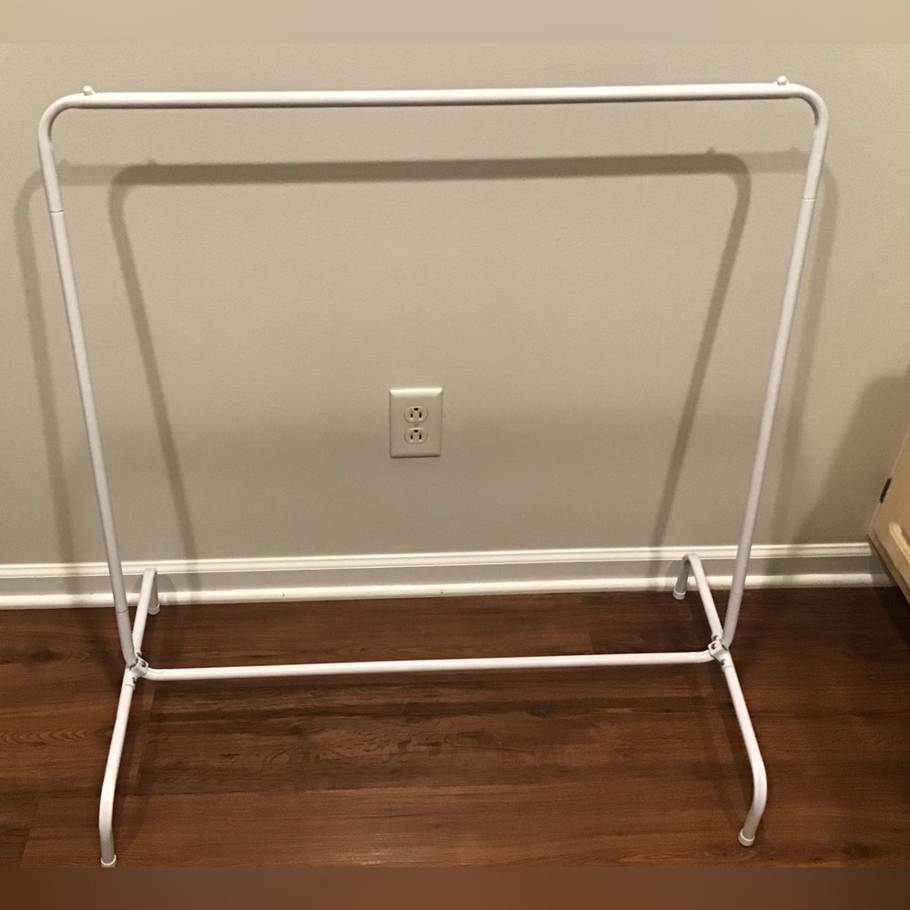 short clothing storage rack